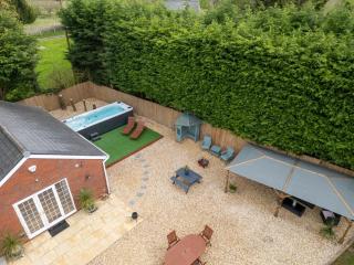 Stratford-upon-Avon 4BR Family Mansion on 1 acre with Pool, Gym & BBQ! - Henley in Arden - 8