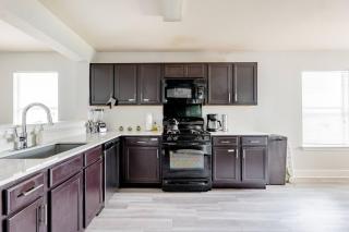Serenity Home Near Downtown & Airport - Austin - 1