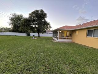 Sunshine Home - Cape Coral - 1