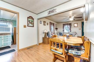 Charming Spirit Lake Home - 6 Mi to Arnolds Park! - Spirit Lake - 4