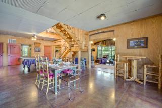 River Bend Lodge Heflin Home in the Woods! - Heflin - 2