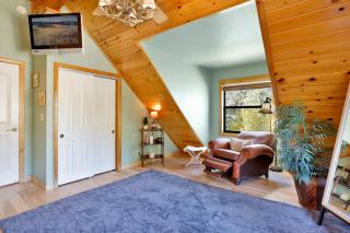 Knotty and nice #177 - Big Bear Lake - 1