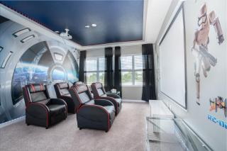 Providence Golf Resort Pool Cinema Disney Rooms - Davenport - 6