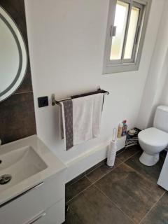 A 150 m de la mer,terrasse 30m, Clim wifi parking - Sausset-les-Pins - 2