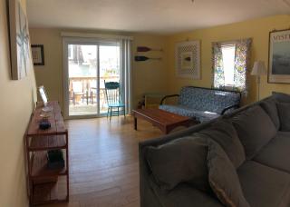 The Blue Parrot At Hampton Beach - 3