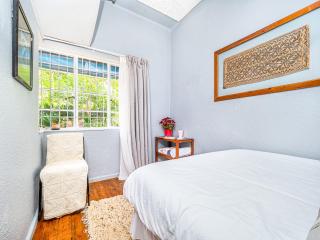 Cosy Victorian Style Full Apartment - Kaapstad - 4