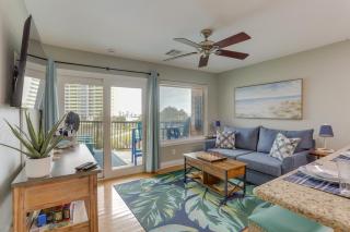 Lovely Galveston Condo Walk to Seawall and Beach! - Galveston - 7