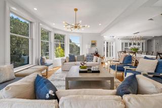 Coastal Compound Tennis Beach Firepit - York - 9