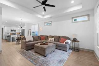 01 Discover Charm Cozy in the Heart of the City - Chattanooga - 8