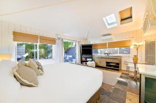 Secluded Windansea Beach Cottage - 6