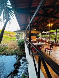 Hotel Dos Rios - Volcán - 1
