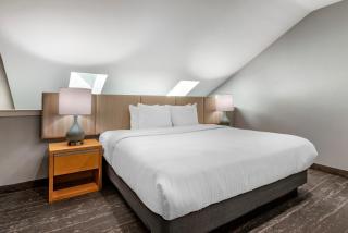 Amwell Suites - - 7