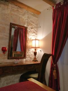 ORIGINAL MEDITERRANEAN STONE HOUSE - Gornji Seget - 6