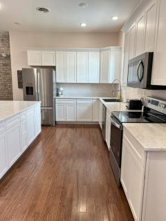 Beautiful New Riverfront Condo - Galax - 5