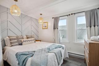 Newly Renovated Ocean Views Private Balcony - Hampton - 7