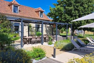 Magnificent Air-conditioned House in an idyllic setting with pool & garden - Veyrines-de-Domme - 6