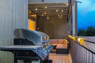 Lago Retreat - Point Venture - 2