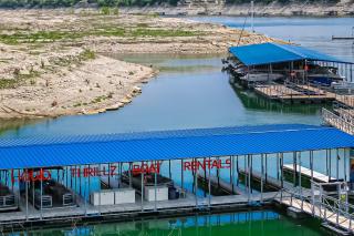 Lago Retreat - 1