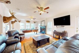 4BR Lakefront Home with Dock, Views and Game Room - 9