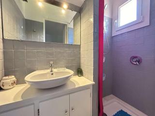 Sainte Maxime Sémaphore : Haut de Villa T4, Piscine, Terrasse, Clim, Proche Mer - FR-1-226-531 - Sainte-Maxime - 2