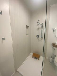 Closest Studio Suite to Vanderbilt Beach, new remodel, well appointed, BBQ, yard, very private plus many extras! - Naples - 4