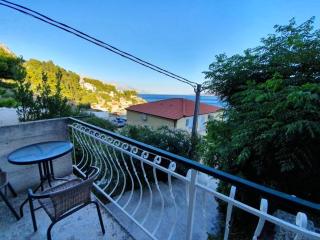Apartments by the sea Mimice, Omis - 23074 - 0