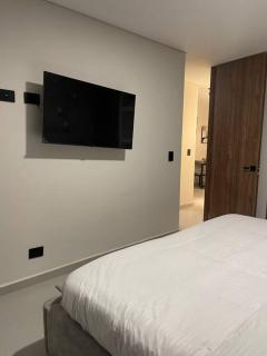 Luxury 3BR apt in Laureles - Medellín - 8