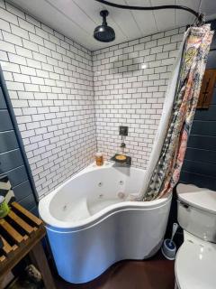 Breakers - stay in a tiny home on the Oregon Coast - Waldport - 2