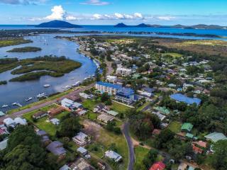 The Boathouse Resort Luxury Apartments - Tea Gardens - 1