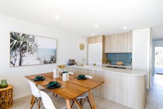 Exquisite 1-Bed Apartment with Bay Views - Batemans Bay - 8