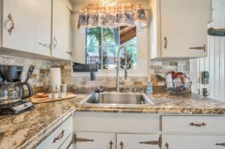 Wine Gazebo Pikes Peak Mountain Log Cabin - 7