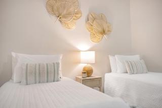 'Serenity at The Edge' A Private Poolside Apartment - Cairns North - 1