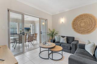 Whitfield Waters - Resort Living for Families - Edge Hill - 4