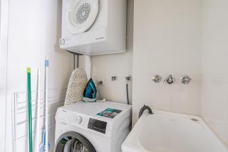 Poolside on Martyn - Relax by the Resort Pool - Cairns - 5