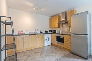 2 Bed 2 Bath flat, free parking - 6