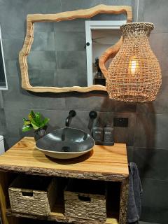 Sunnyside Studio - Pet Friendly Luxury Escape - 8