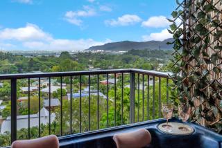 Sky High - Peaceful Jacuzzi Panorama - Bayview Heights - 4