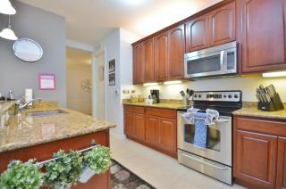 Beautiful Modern Condo, Near Parks-2012 - Orlando - 5