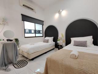 Sunway Tambun Salesman Stay 5 Bedroom 10pax by IWH - Ipoh - 0