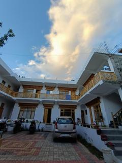 Rumi Cafe and Stay - Leh - 4
