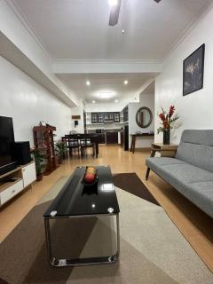 2BR Condo w/ free parking near SM North - Manila - 3