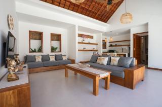 Villa Sakura Nusa Dua - Nusa Dua - 1