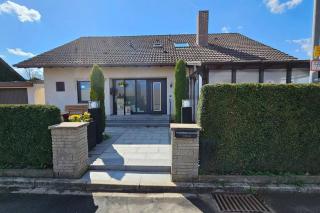 FeWoRebbe familienfreundliche grosse, ruhige und helle Wohnung - Heitersheim - 0