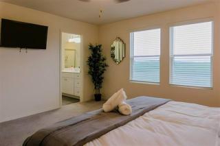 Le Pilat I Resort Pool I BMT, Lackland, Fiesta Siesta - San Antonio - 2