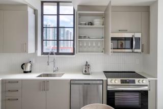 Blueground Wynwood gym roof pool nr Midtown MIA-101 - 4