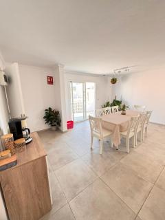 Cisne By Nest Hostel - San Antonio - 4