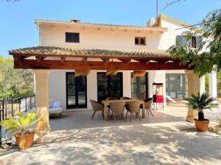 Strandnahe Finca mit Pool, Wifi, Klima, Heizung, Tischtennis, Trampolin in Alcudia - Alcúdia - 4