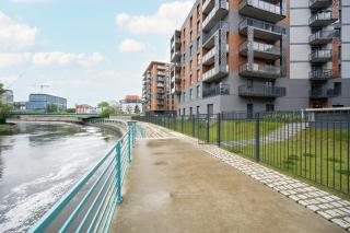 Michalczyka Stylish Apartment with Parking in the City Center of Wrocław by Noclegi Renters - 6