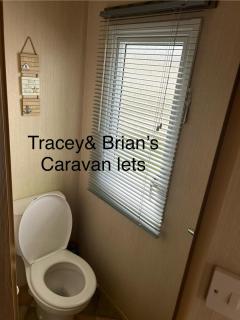 Tracey and Brian's Caravan - Rhyl - 3