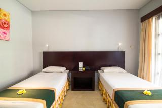 Fourteen Roses Beach Hotel - 9